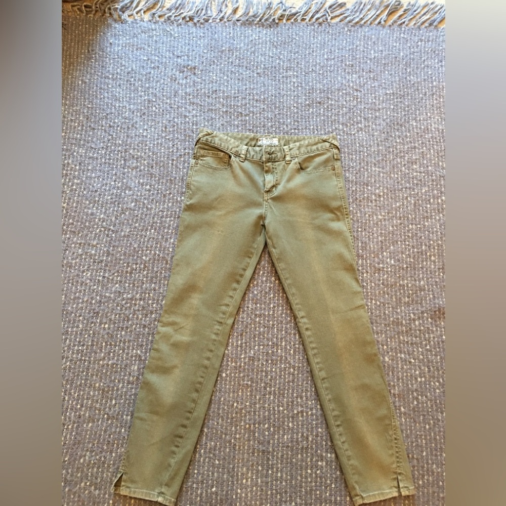 FREE PEOPLE DISTRESSED ARMY GREEN JEANS